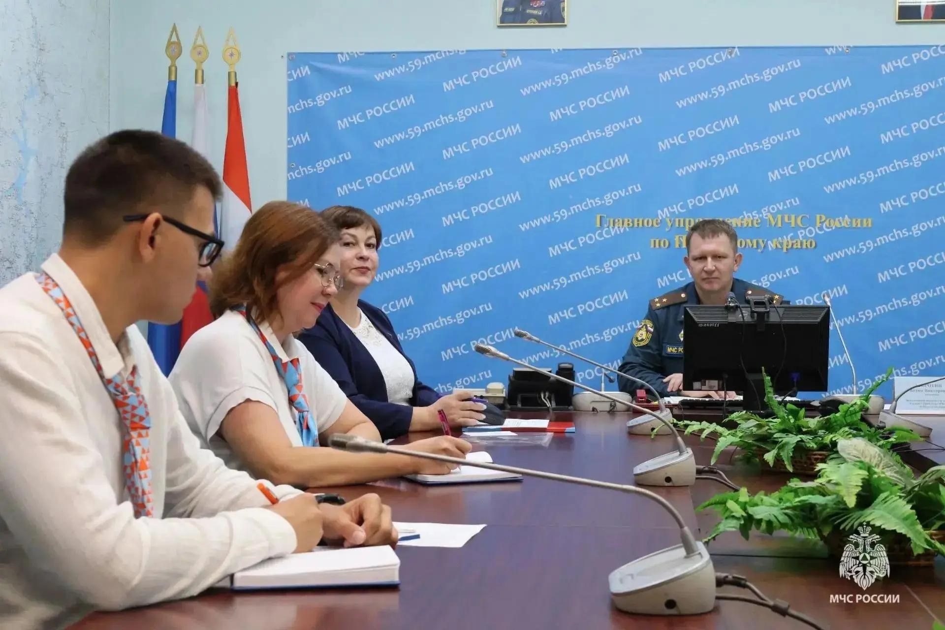 12 августа 2026 года в Главном управлении МЧС России по Пермскому краю прошло совещание под руководством Дениса Николаевича Говорова, заместителя начальника по вопросам закрытия кадровой потребности противопожарных отрядов